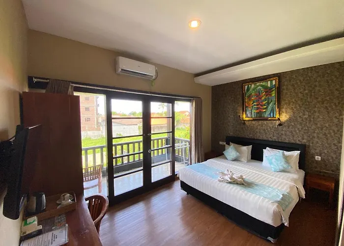 Kent House 3*