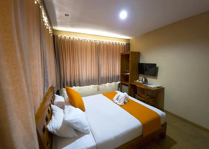 Kent House Hotel 3*
